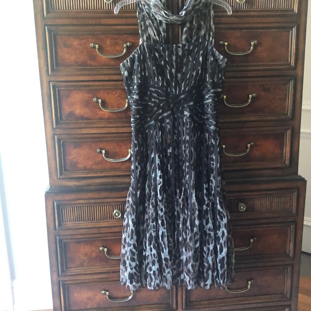 Great party dress with separate shawl.